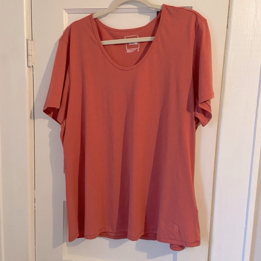 The North Face Plus Terrain Scoop T-Shirt Size 1X Mountain Essentials NWOT